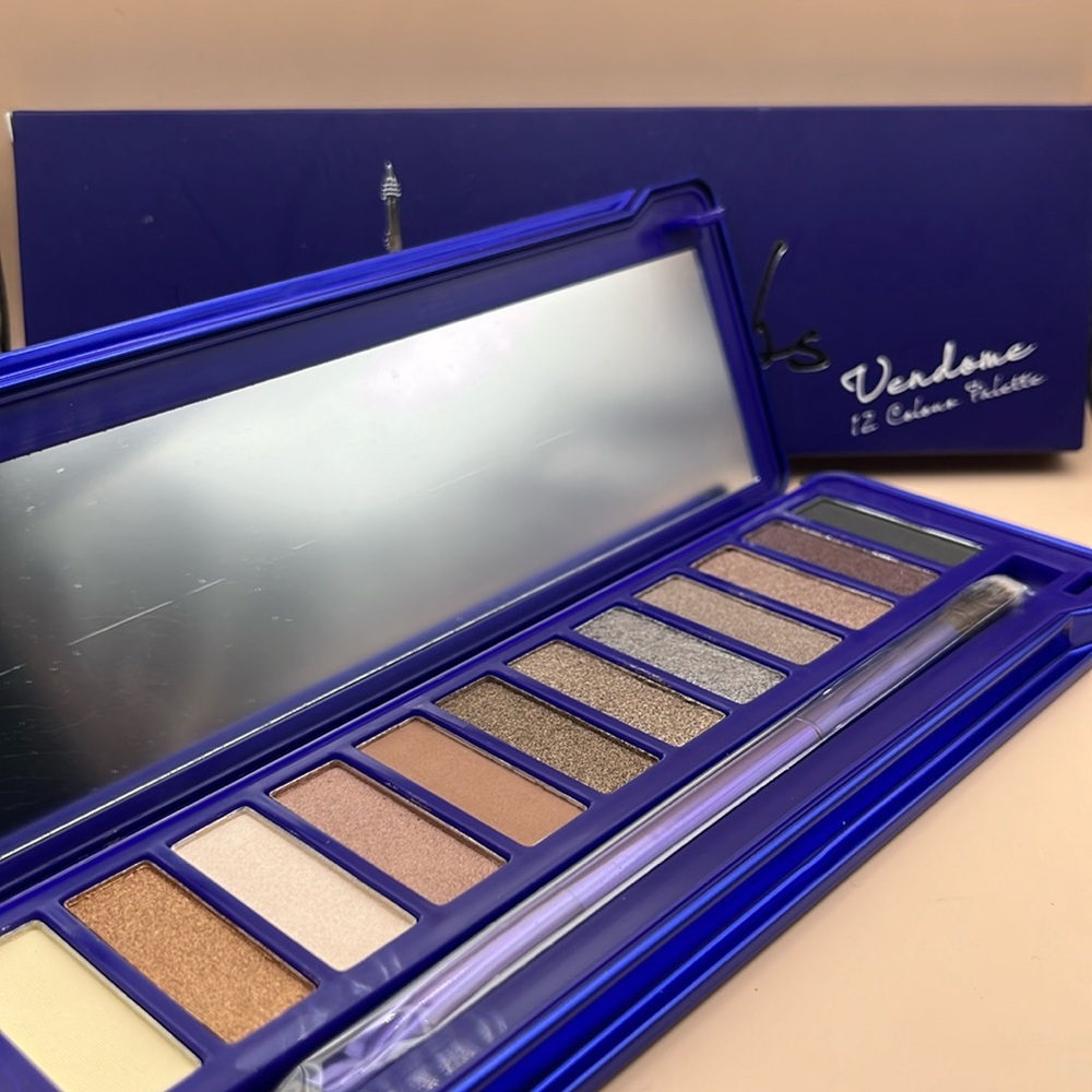 Acti - Labs Vendome 12 Color Eyeshadow W/ Mirror